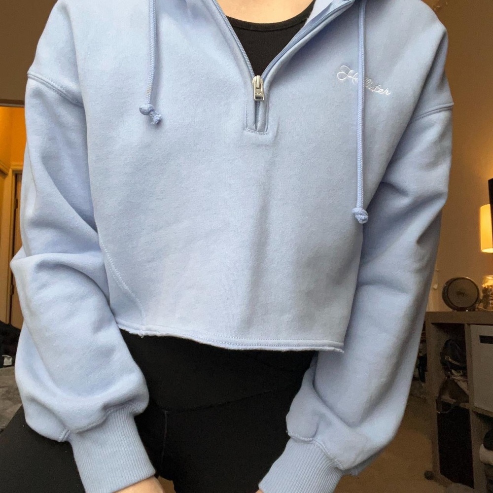Hollister cropped quarter zip hoodie